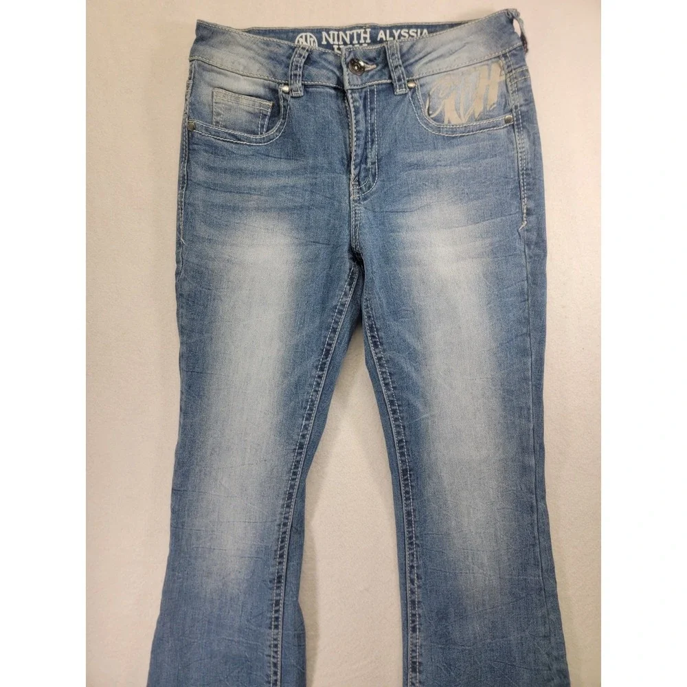 Ninth Hall Alyssia Embroidered Rose Flame Rhinestone Jeans Bootcut NWOT Sz‎ 6